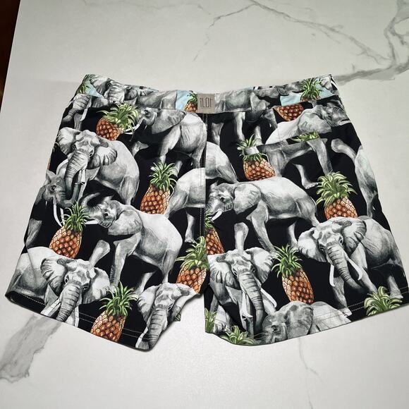 iLot Mens Swim Trunks L Mesh Liner Pockets Board Shorts Elephants Pineapples EUC - Picture 10 of 12